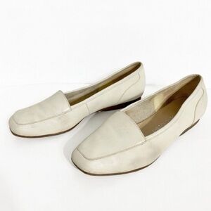 Enzo Angiolini Leather Liberty Square Toed Loafers Flats Cream 6.5 Leather Soles